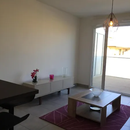 2 Pieces Terrasse Garage 5 Mins Les Printemps * Cagnes-sur-Mer